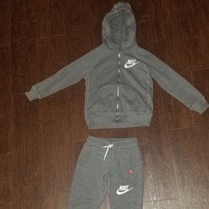 Toddlers Nike sweetsuit